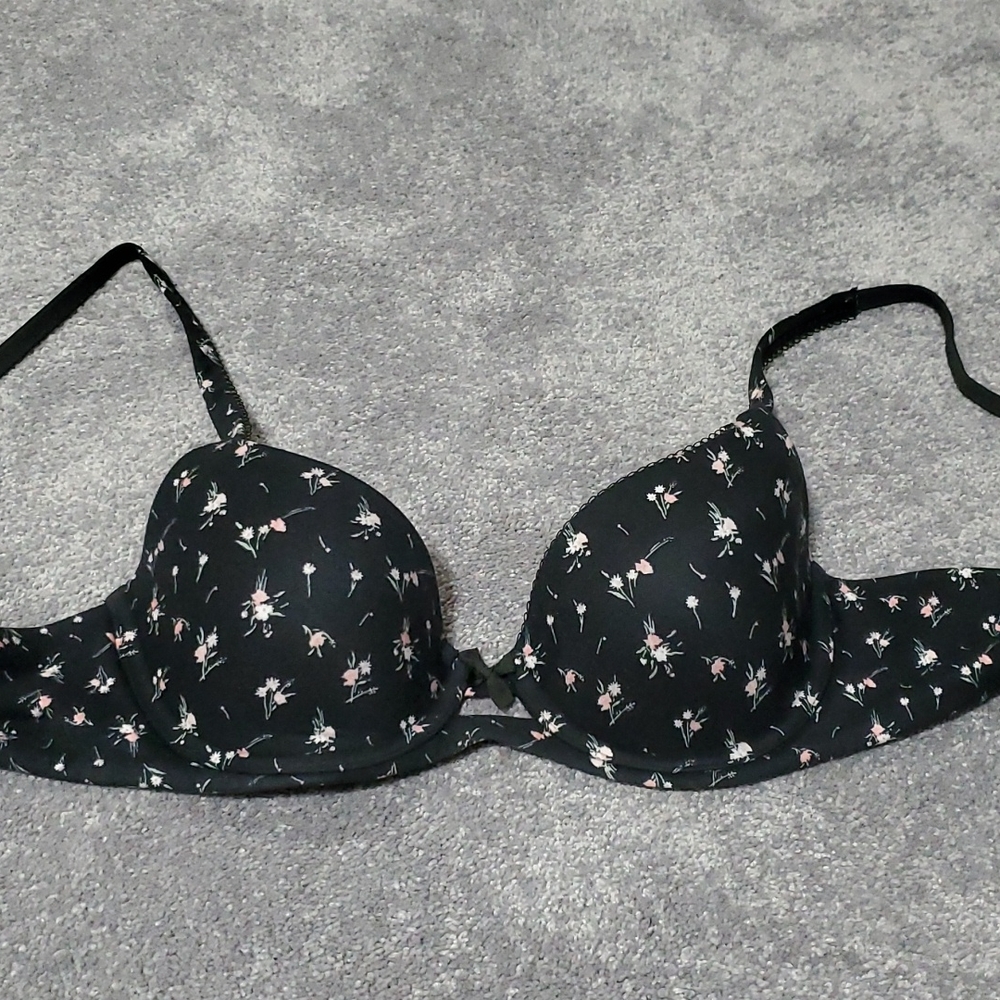 Victoria's Secret 34B Lightly Lined Demi Bra